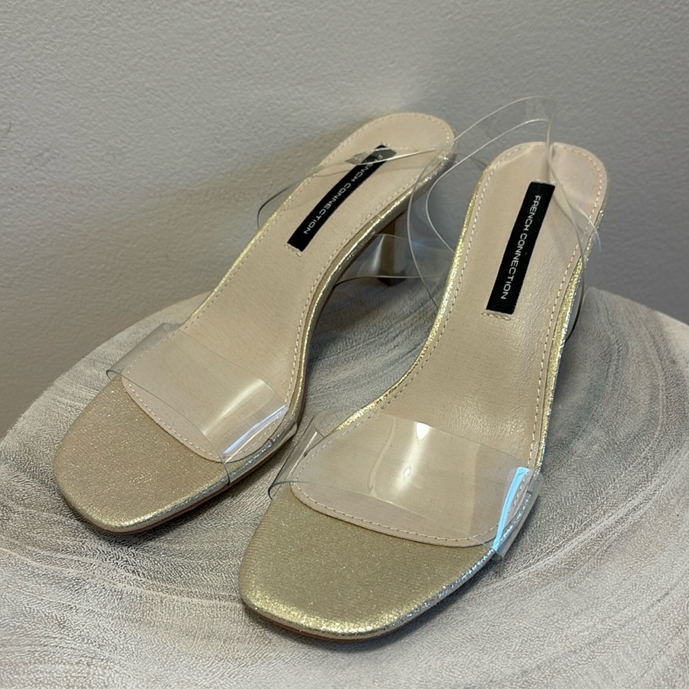 NWOT 6.5 French Connection clear strap gold sandals